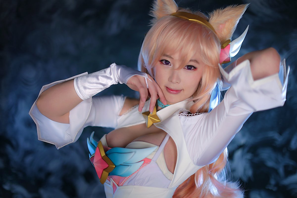 天使脸魔鬼身材的星之守护阿狸COS